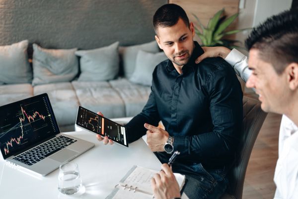 Apprendre le trading : explorez les incontournables pour réussir